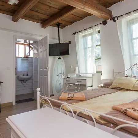 Guest house Gadoros Vendeghaz *