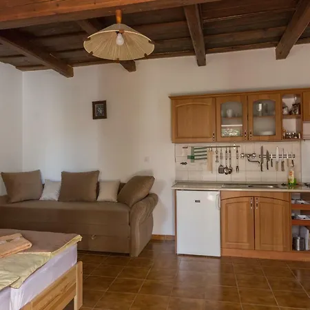 Guest house Gadoros Vendeghaz Egerszalok