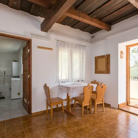 Gadoros Vendeghaz Guest house